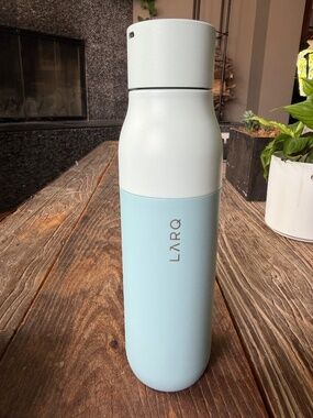 LARQ SELF-CLEANING WATER BOTTLE– 500ML / 17OZ – UV-C PURIFICATION | SEASIDE MINT